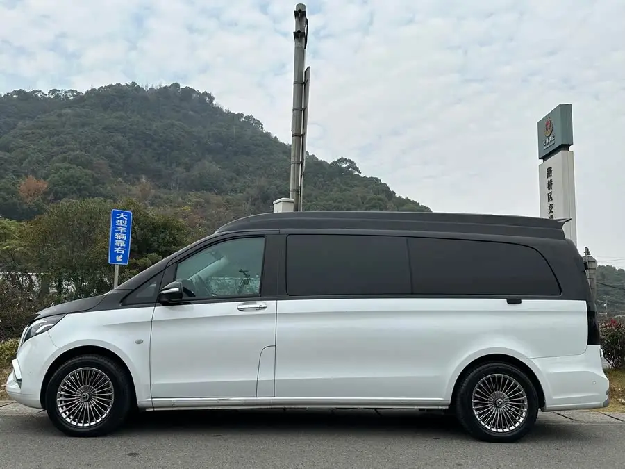 Vito 2023 2.0T Elite Edition 7-seater
