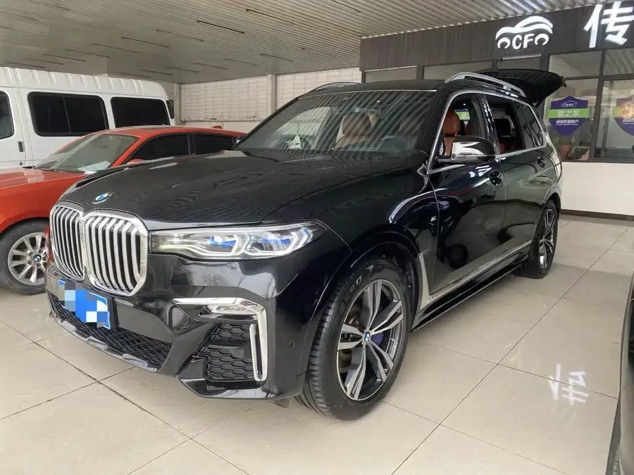 بي إم دبليو X7 2022 xDrive40i باقة فاخرة