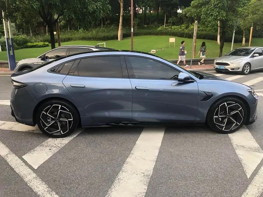 سيلاون 2023 نسخة البطل 700 كم نسخة الأداء