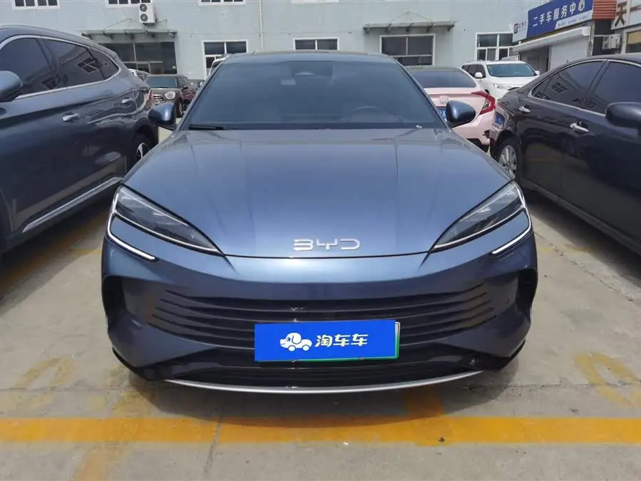 حوت البحر 2023 DM-i 1.5T 121 كم طراز رائد