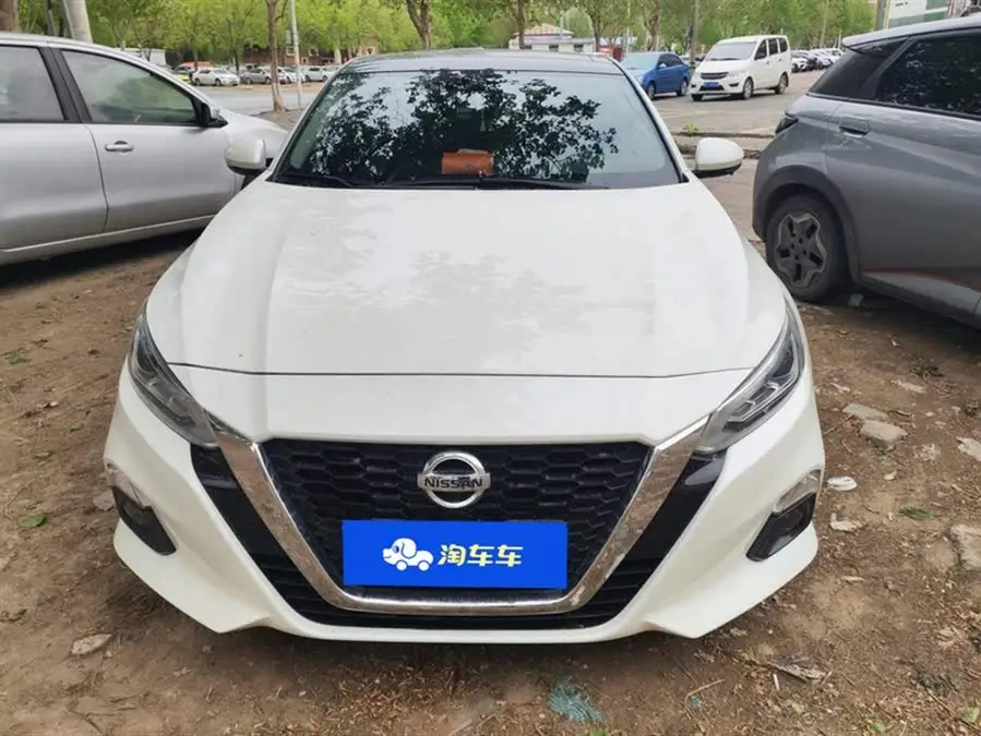 Altima  2021 2.0L XL Comfort Version