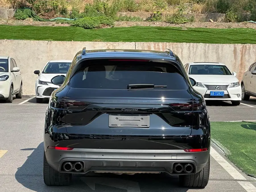 2022 Cayenne 3.0T Platinum Edition