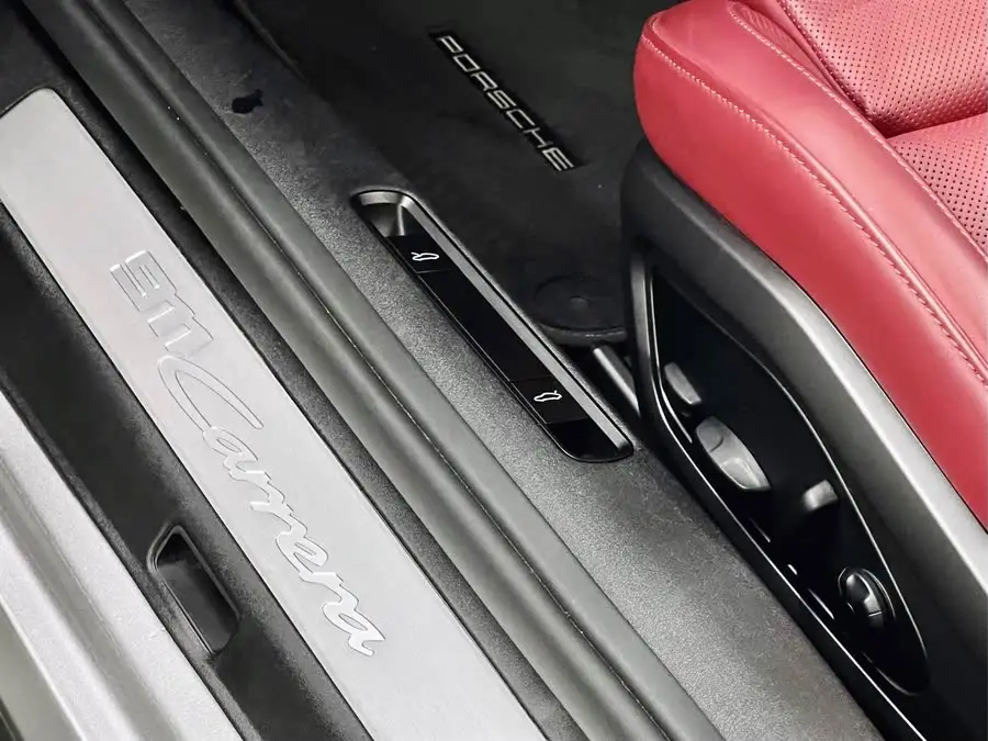 بورش 911 2023 كاريرا كابريوليه 3.0T