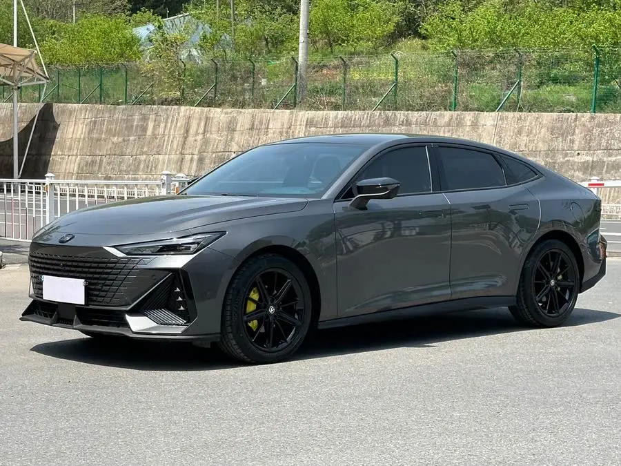 Changan UNI-V 2022 1.5T Premium