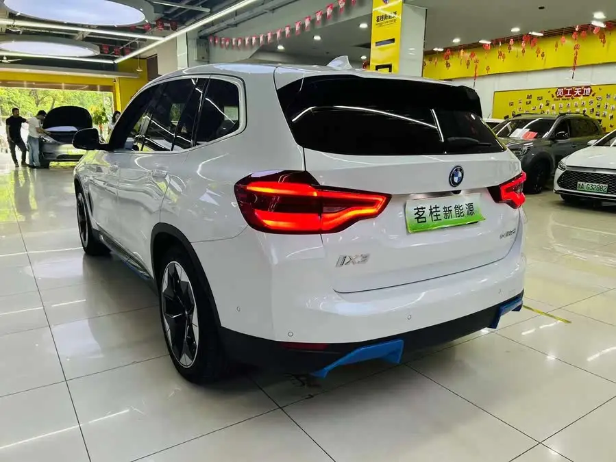 بي إم دبليو iX3 طراز 2021 النسخة الرائدة