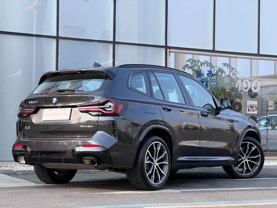 BMW X3 2023 xDrive30i Leading M Night Package