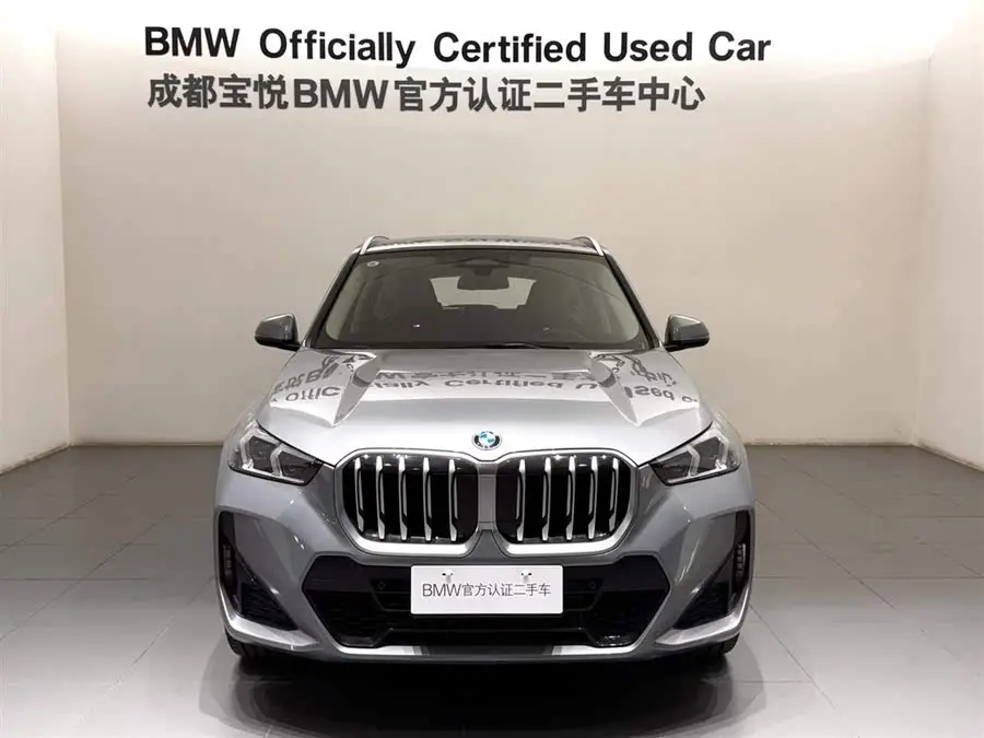 بي إم دبليو X1 2023 xDrive25Li حزمة M الرياضية