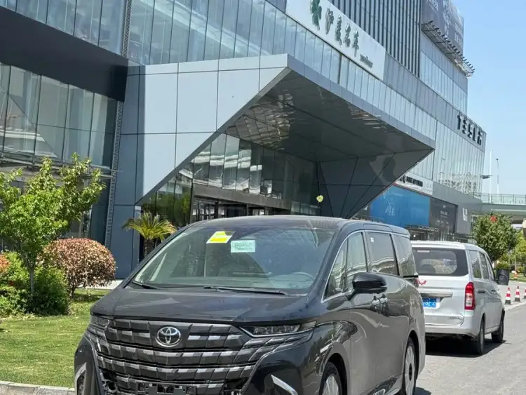 Alphard 2024 Dual Engine 2.5L Premium Edition