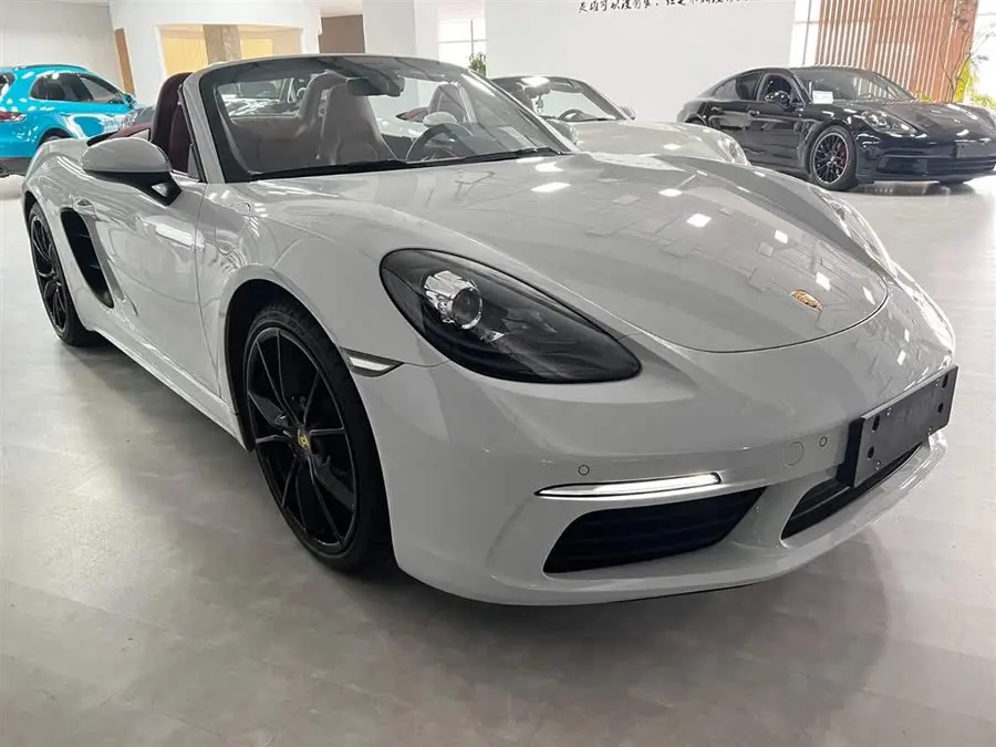Porsche 718 2022 Model Boxster 2.0T