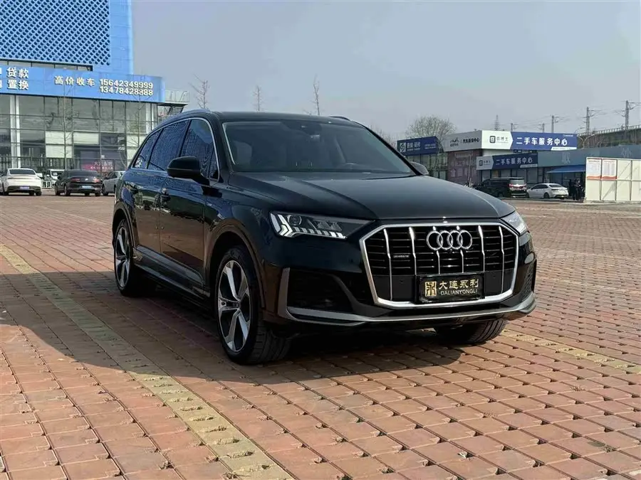 Audi Q7 2021 45 TFSI quattro S line Sport