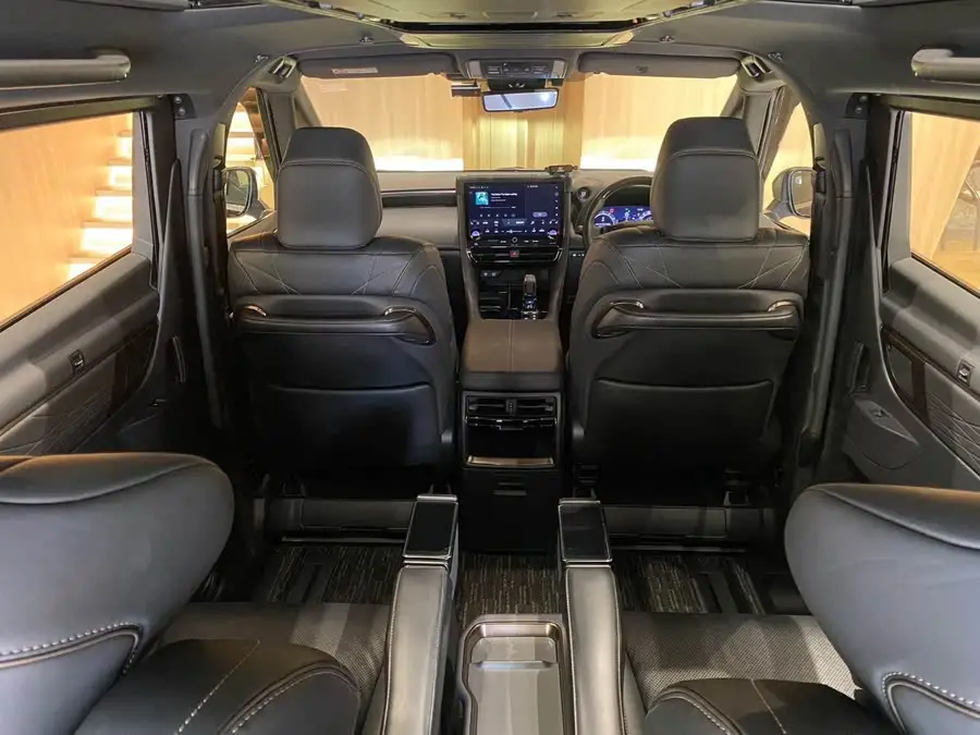 ألفارد 2024 Dual Engine 2.5L Premium Edition