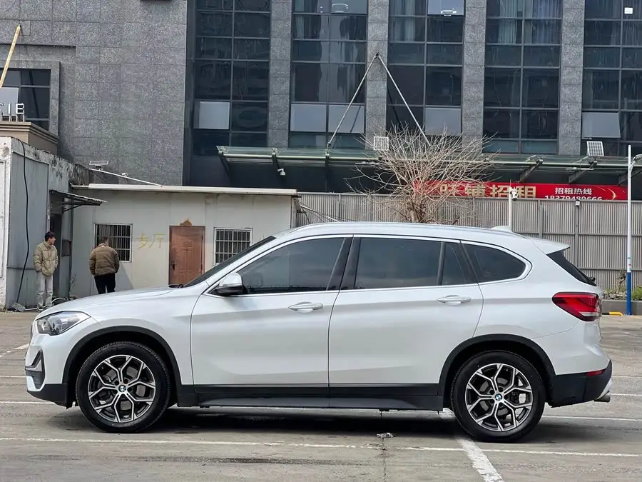 BMW X1 2020 sDrive25Li Leading Edition