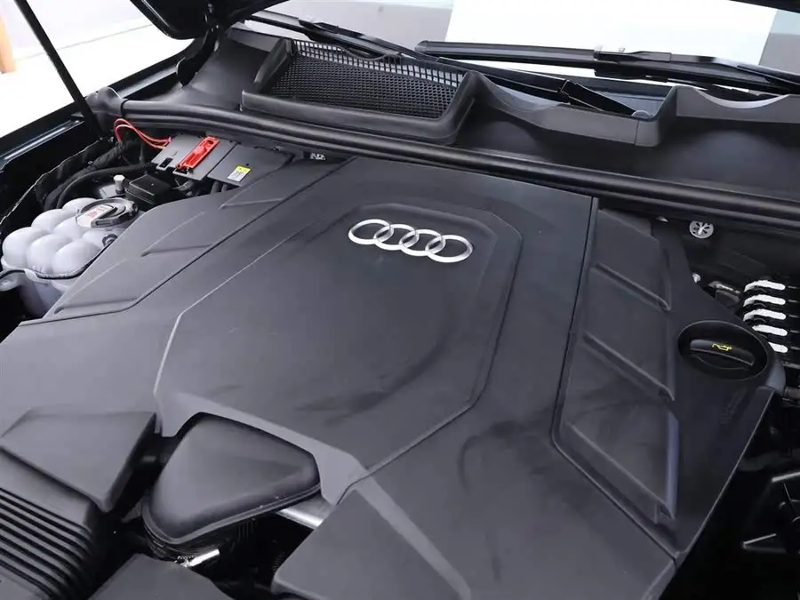 2021 Audi Q7 55 TFSI quattro S line Sport