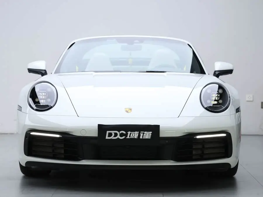 بورش 911 2023 طراز تارجا 4 3.0T