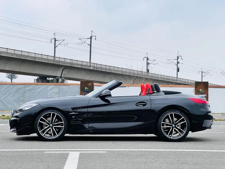 بي إم دبليو Z4 2019 sDrive 25i حزمة الرياضة M