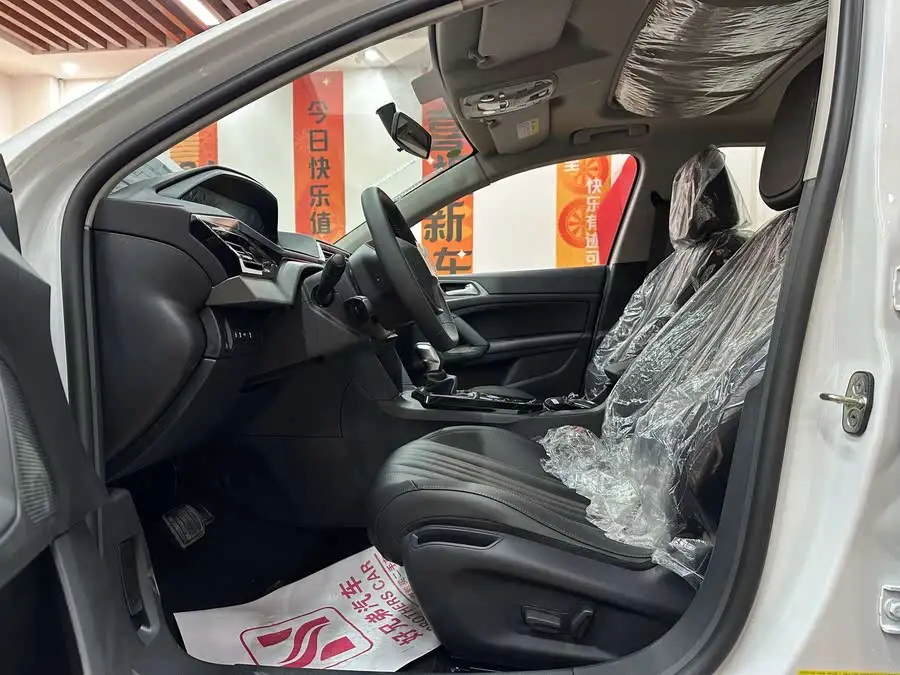 Peugeot 408 2022 1.6T Shine Edition