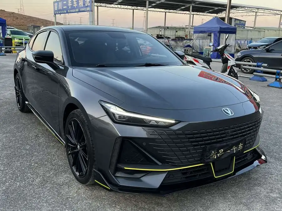 Changan UNI-V 2022 1.5T Sport Edition