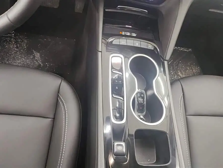 ريجال 2024 25T نسخة فاخرة