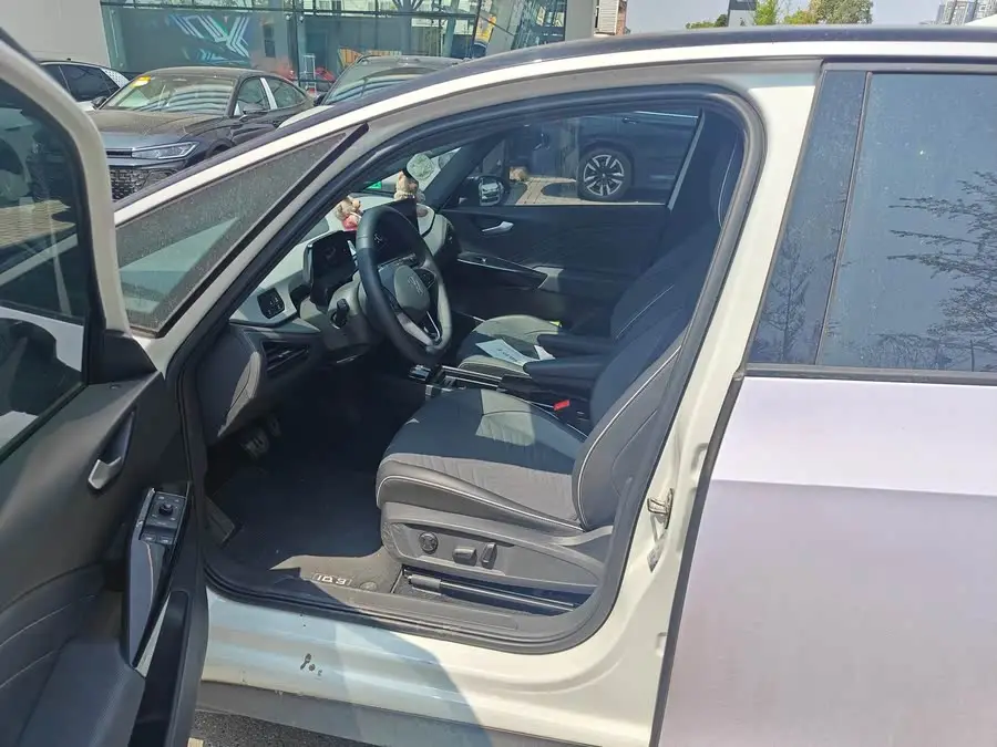 Volkswagen ID.3 2024 Outstanding Edition