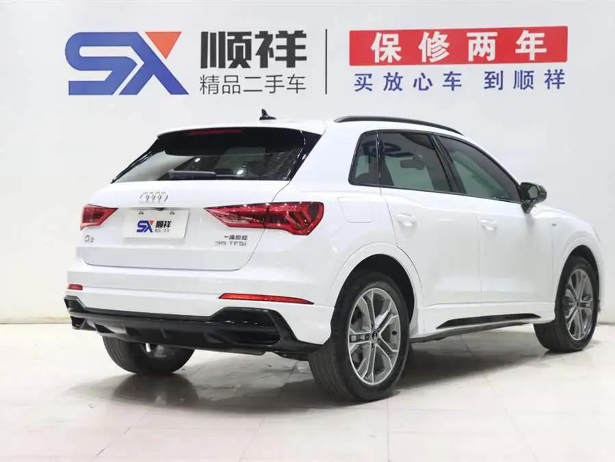 أودي Q3 2021 35 TFSI إصدار تمتع بالحياة