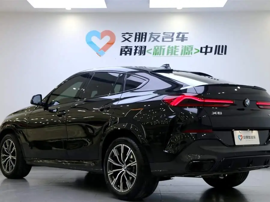 بي إم دبليو X6 2022 طراز مُعدل xDrive30i حزمة M الرياضية