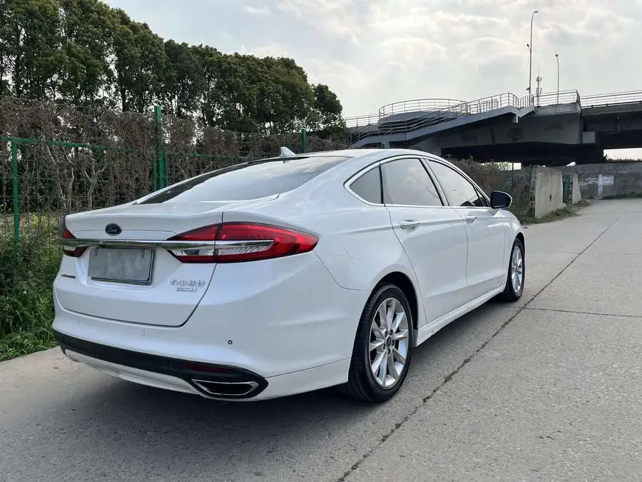 Mondeo 2017 EcoBoost 180 Luxury