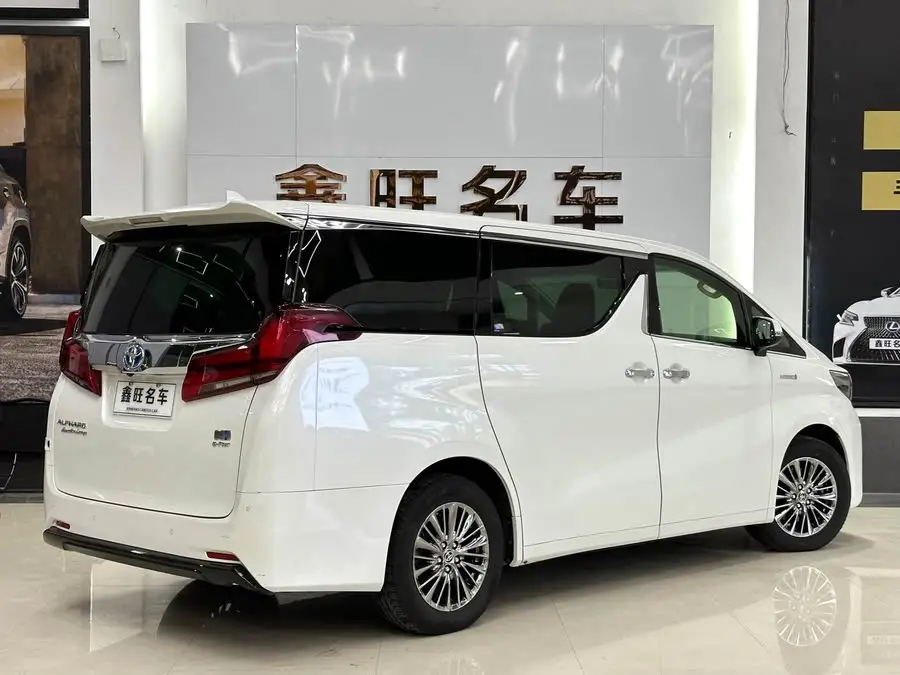 ألفارد 2020 هايبرد 2.5 لتر إصدار بريميوم