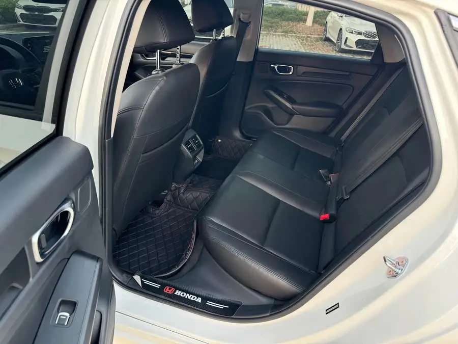 2023 Model 240TURBO CVT Leading Edition