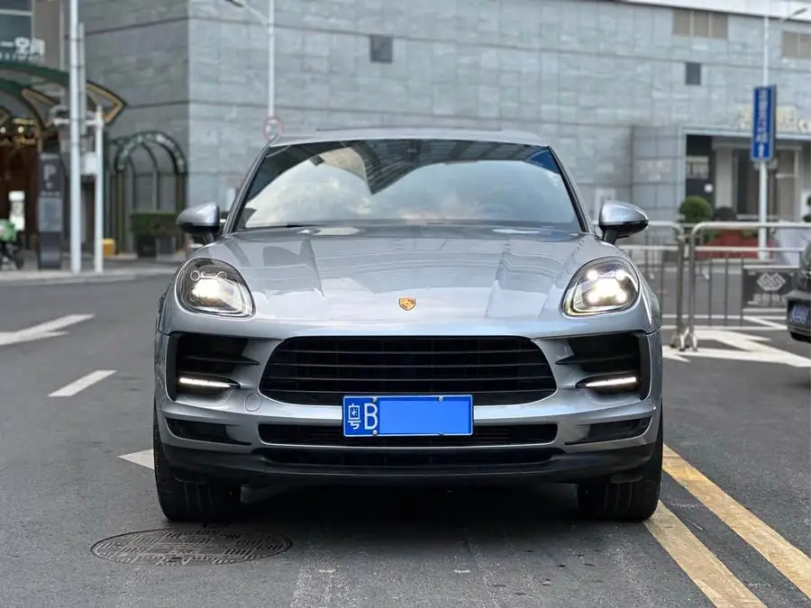 2021 Macan 2.0T