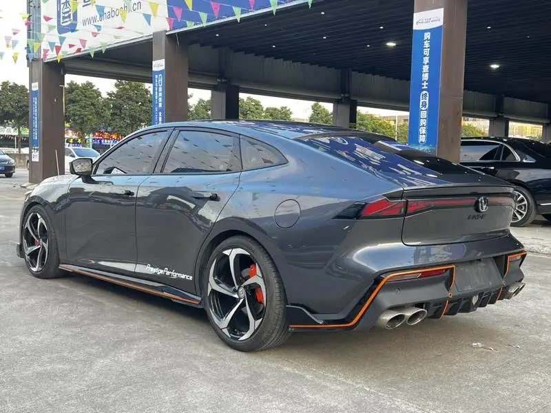 تشانغن UNI-V 2023 النسخة الرياضية 1.5T