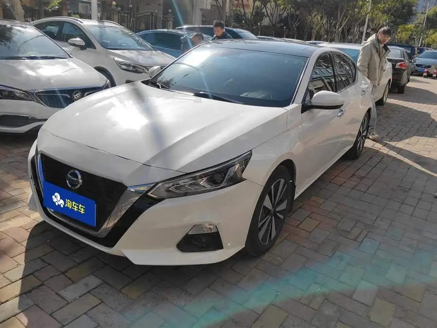 تيانا 2021 2.0L XL إصدار الراحة