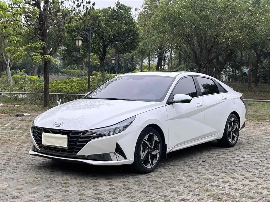 إيلانتر 2021 1.5 لتر CVT LUX النسخة المتميزة