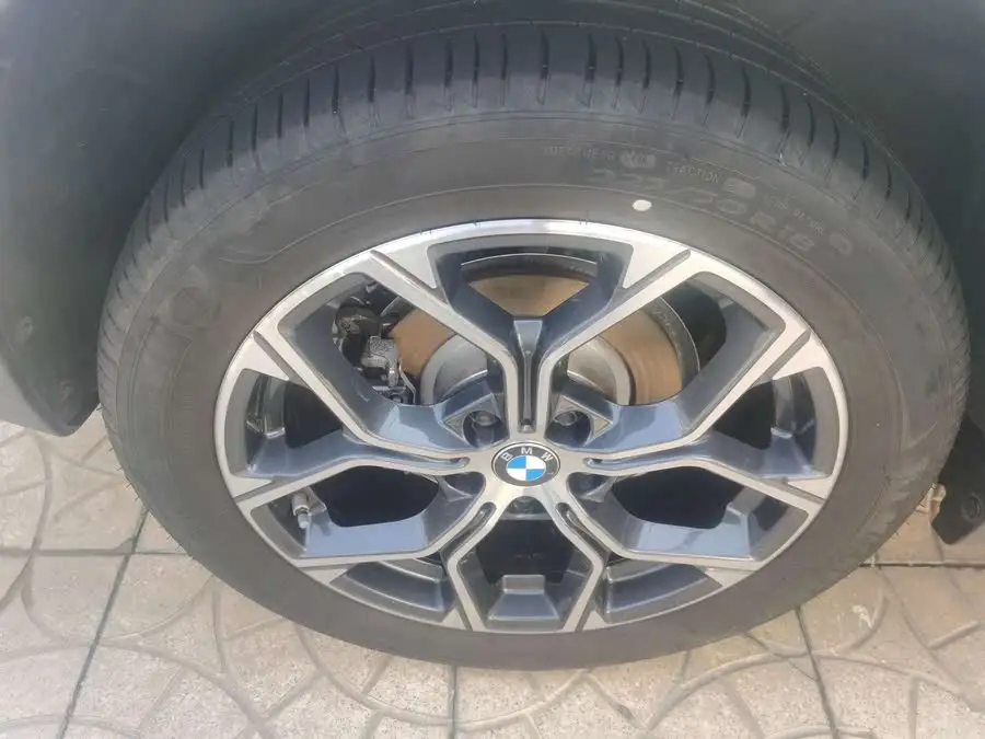 بي إم دبليو X1 2022 sDrive20Li الفاخرة