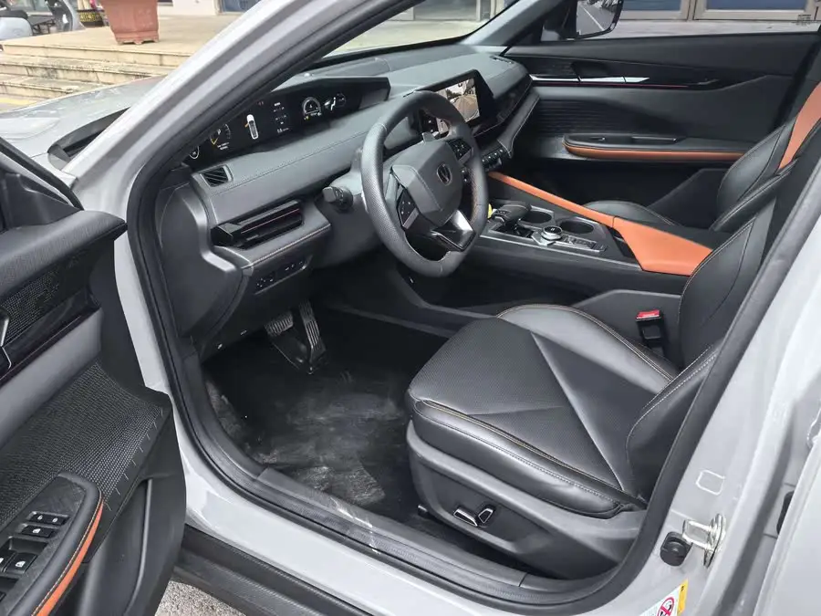 Changan UNI-V 2022 1.5T Premium