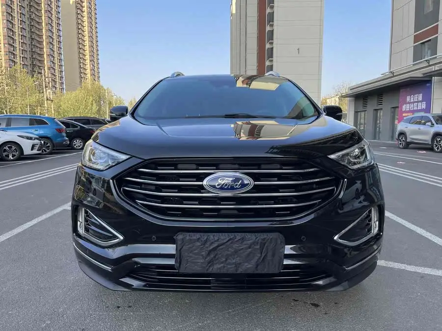 Edge 2020 EcoBoost 245 Two-Wheel Drive Luxury 7-Seater