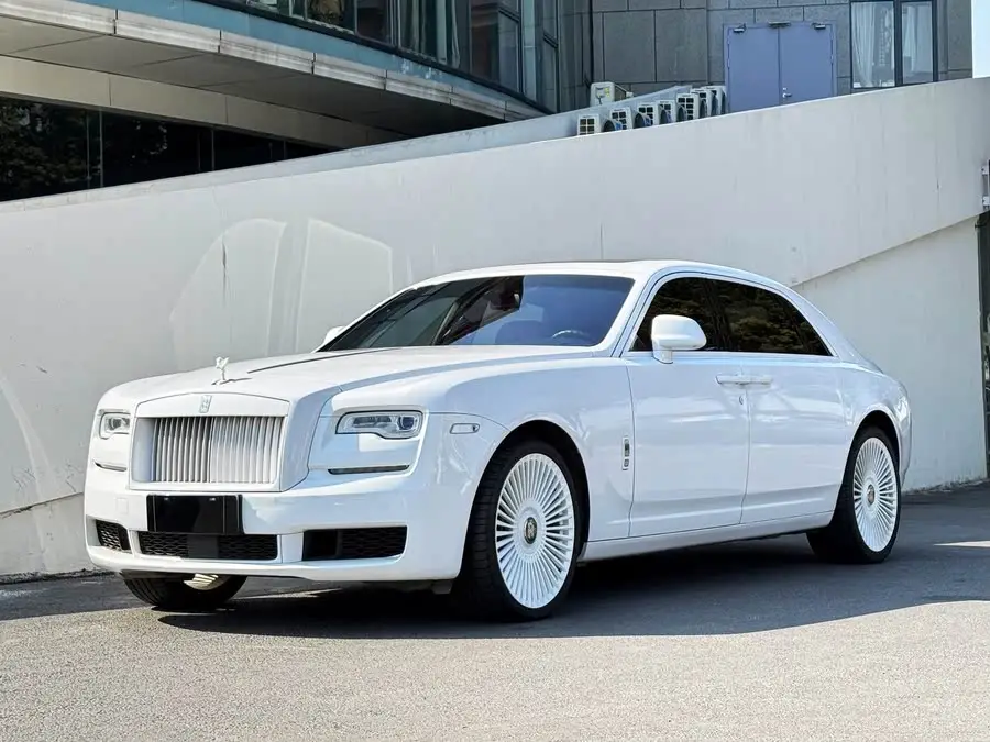 Ghost 2018 6.6T Long Wheelbase