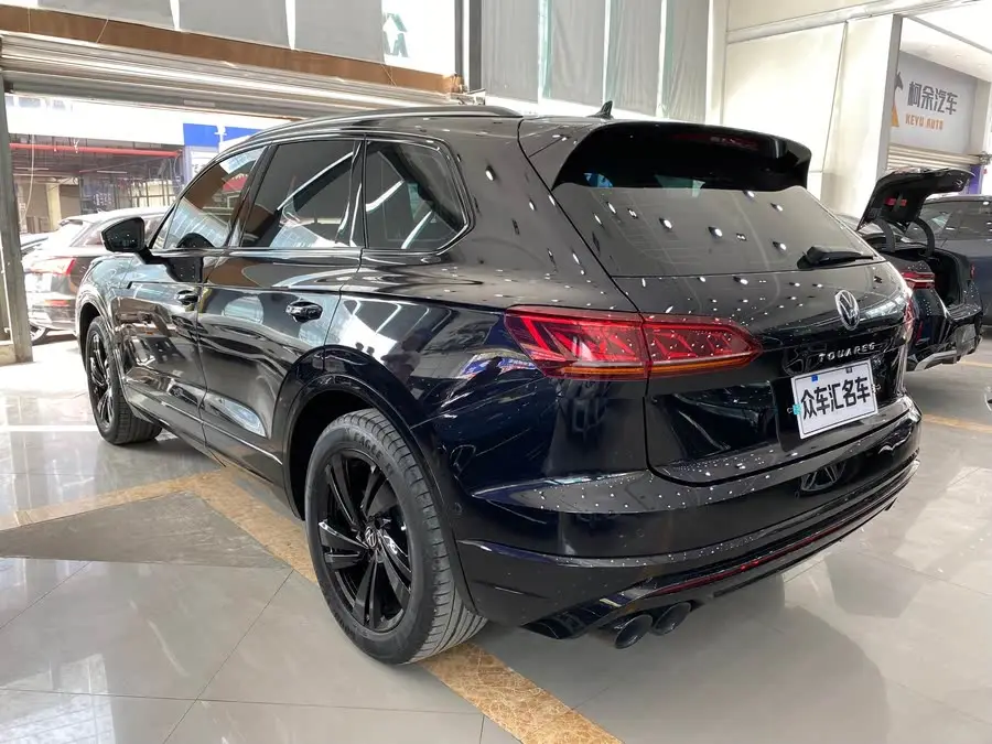 Touareg 2021 3.0 TSI R-Line Black Sport Package