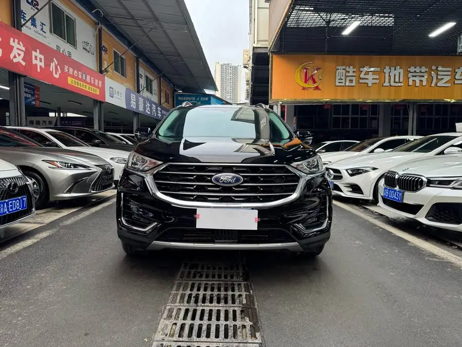 2021 Ford Edge PLUS EcoBoost 245 FWD Platinum 5-seater
