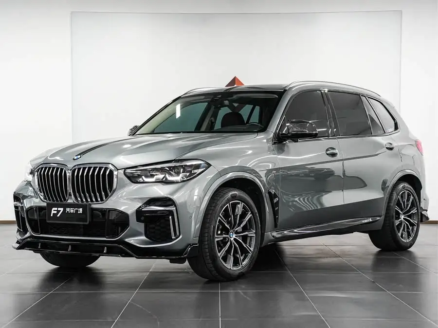 BMW X5 2022 xDrive 30Li M Sport Package