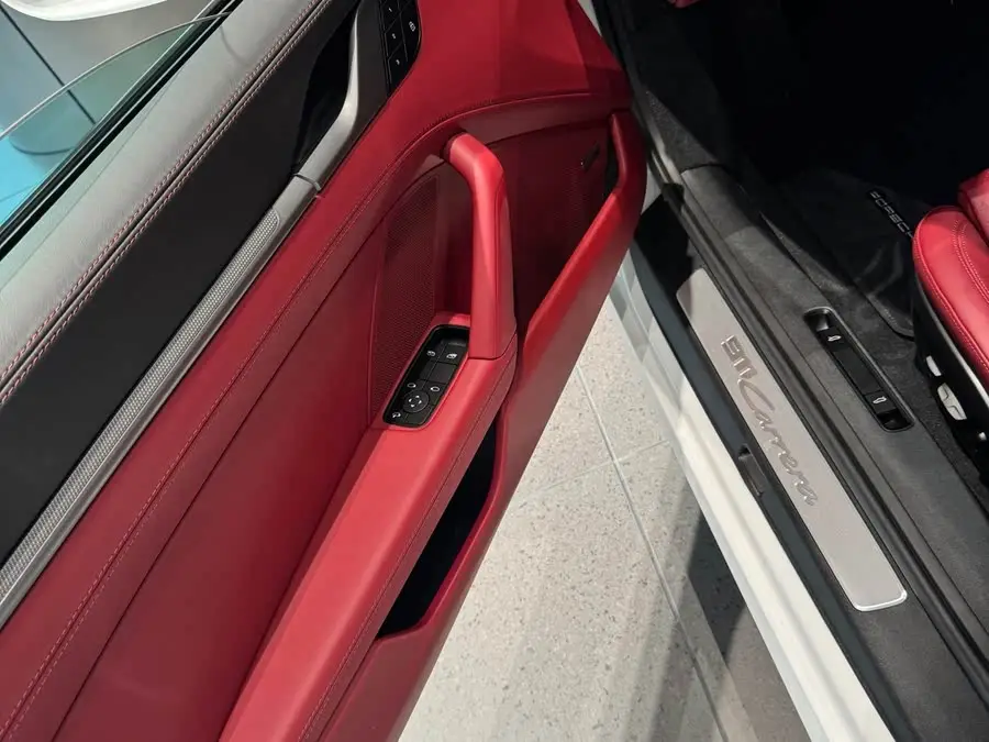 Porsche 911 2023 Carrera 3.0T