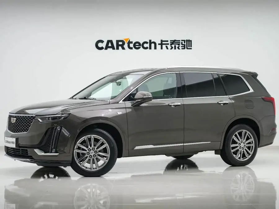 كاديلاك XT6 2022 2.0T 6 مقاعد دفع رباعي فاخر