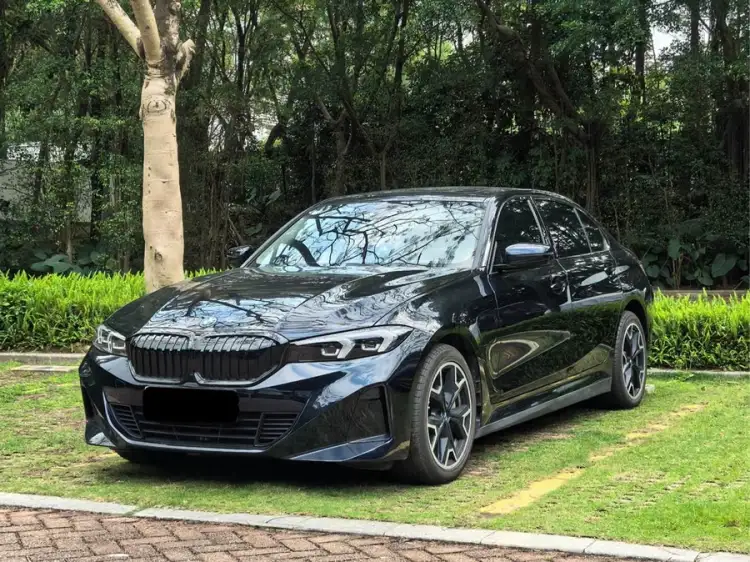 BMW i3 2024 eDrive 35 L