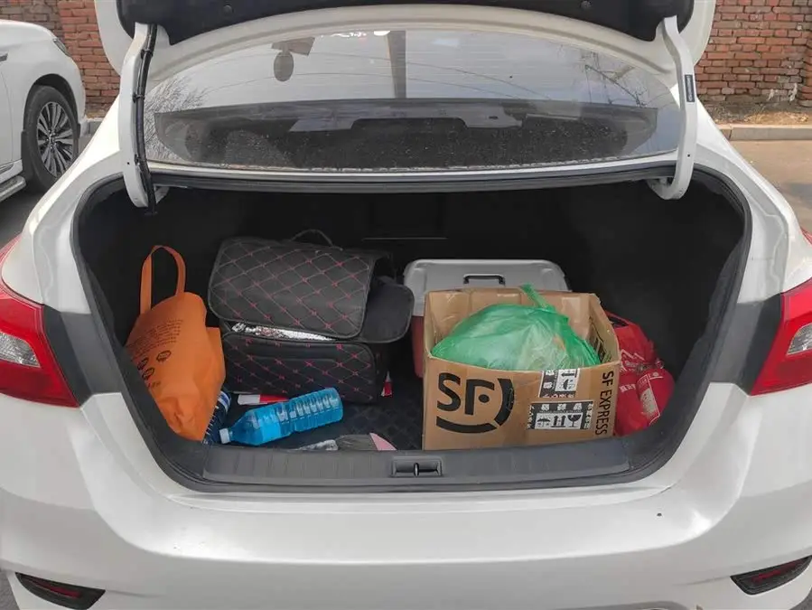 2022 نيسان سيلفي كلاسيك 1.6XL CVT نسخة فاخرة