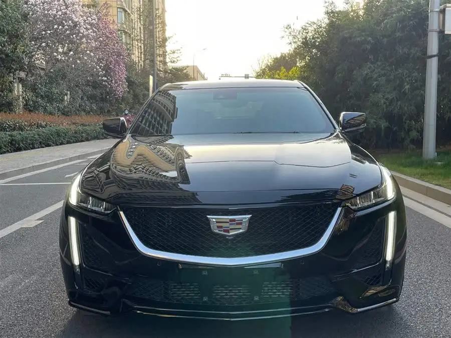 كاديلاك CT5 2021 28T بلاتينوم سبورت