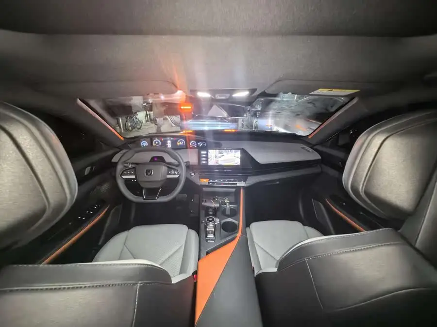 Changan UNI-V 2024 1.5T Premium