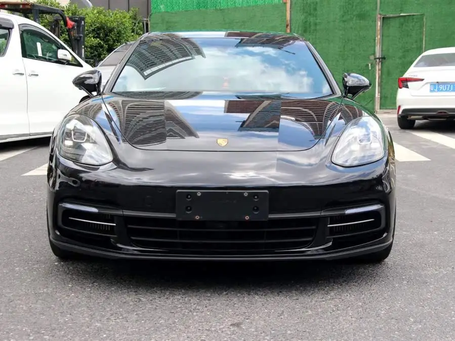 2019 Porsche Panamera Executive 2.9T