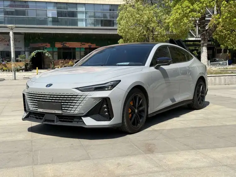 Changan UNI-V 2022 1.5T Excellence