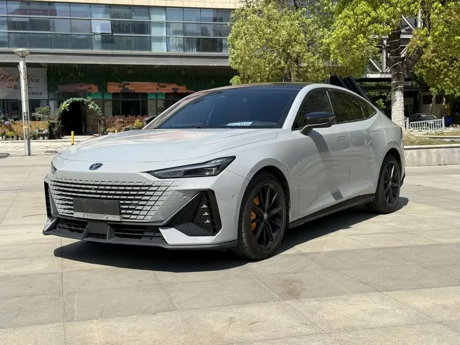 شانجان UNI-V 2022 1.5T التميز