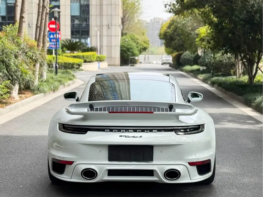 Porsche 911 2022 Turbo S 3.7T