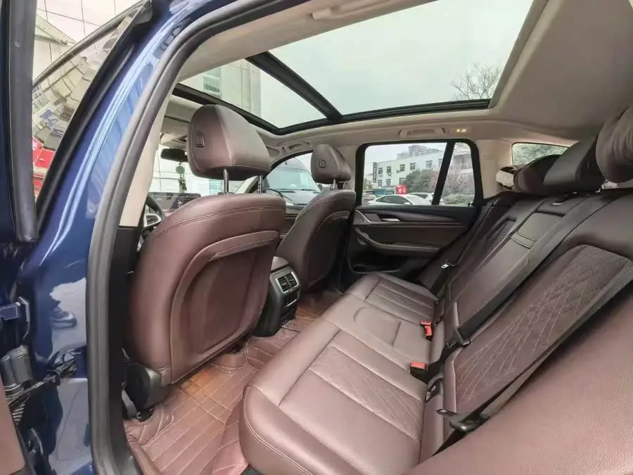 BMW X3 2022 xDrive30i Leading Model M Shadow Package